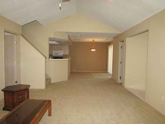 property at 1019 Willow Bluff Dr