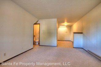 737 Don Diego Ave in Santa Fe, NM - Building Photo - Building Photo