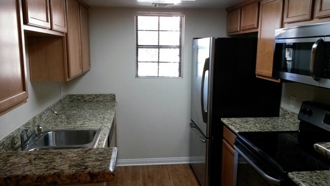 12063 Alta Carmel Ct