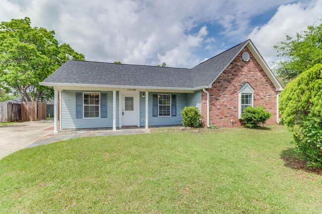 14160 Maple Ct in Gulfport, MS - Building Photo - Building Photo