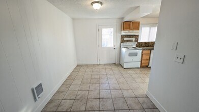 23031 SW Main St in Sherwood, OR - Building Photo - Building Photo