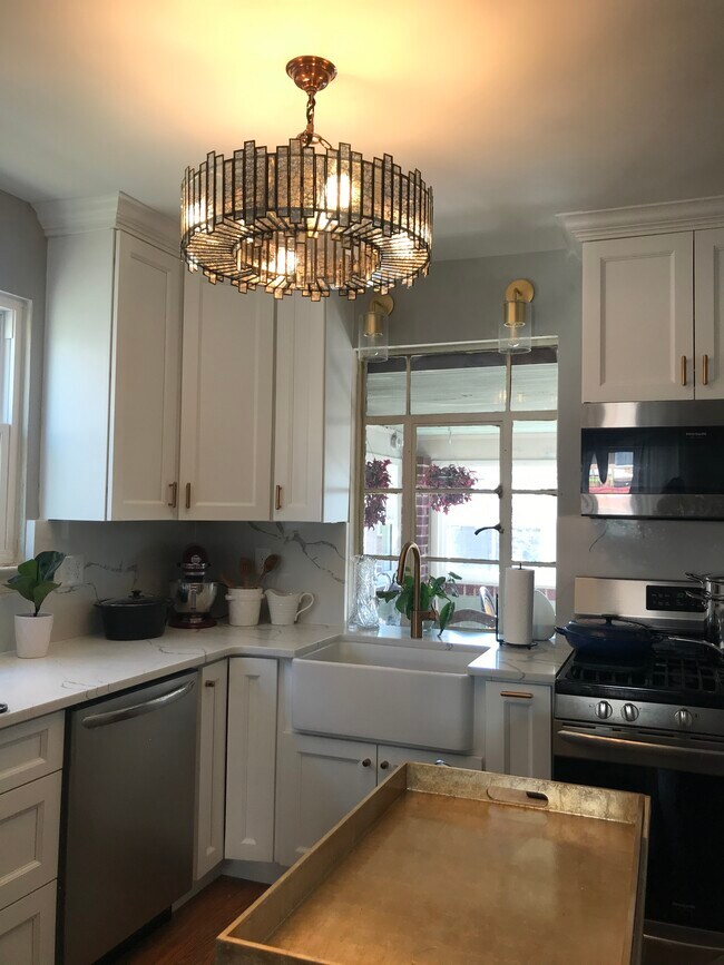 property at 3121 Lyndale Pl SE