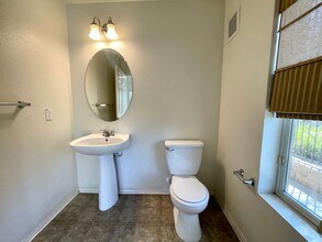 4082 Union Square Ln in San Diego, CA - Building Photo - Building Photo