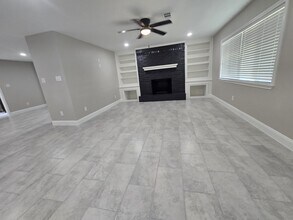 422 West St in Stafford, TX - Building Photo - Building Photo