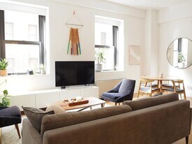 365 Bridge St in Brooklyn, NY - Building Photo