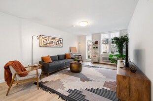 The Huguenot in New Rochelle, NY - Building Photo