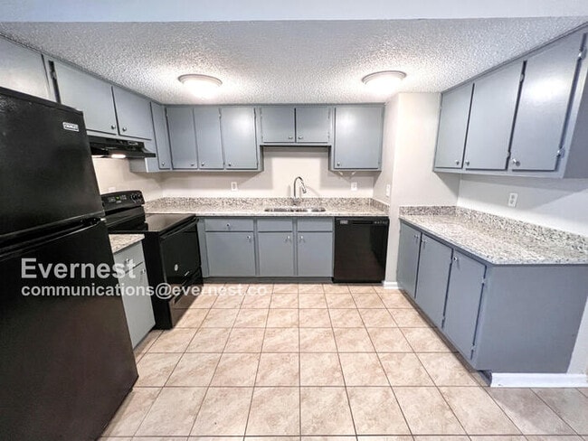 5698 Winterwood Dr in Horn Lake, MS - Building Photo - Building Photo
