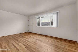 240 18th St in Sparks, NV - Building Photo - Building Photo