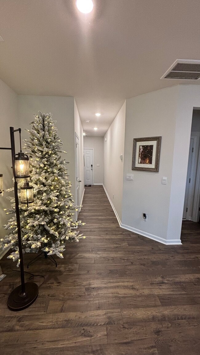 325 Chapelwood Way in Greenville, SC - Foto de edificio - Building Photo