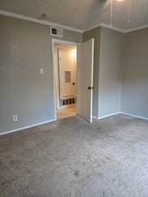 1819 Babcock Rd, Unit #405 in San Antonio, TX - Building Photo - Building Photo