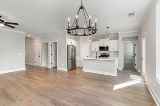 577 Davis Vly Dr in Columbia, TN - Building Photo - Building Photo