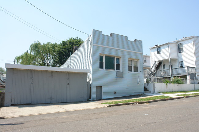 235 Pulaski Ave