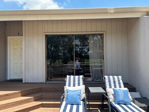 321 Bobby Jones Rd, Unit 321 Bobby jones rd in Sarasota, FL - Foto de edificio - Building Photo