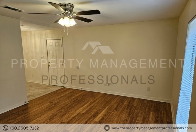 2835 Glenderry St in Jackson, MS - Foto de edificio - Building Photo