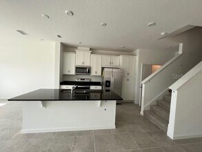 1121 Seaside Mist Trl in Kissimmee, FL - Building Photo - Building Photo