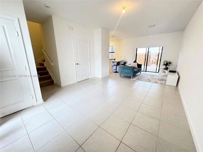 23036 SW 129th Place Rd in Miami, FL - Building Photo - Building Photo