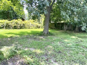 1709 Gandy St in Westlake, LA - Foto de edificio - Building Photo
