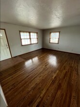 9470 Maple St in Omaha, NE - Building Photo - Building Photo