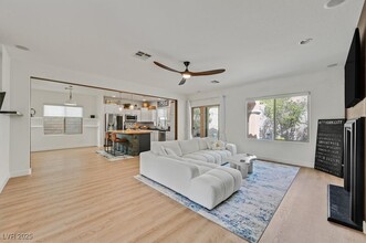 11844 Ampucia Ct in Las Vegas, NV - Building Photo - Building Photo