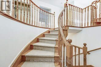 16 Woodvalley Dr in Toronto, ON - Building Photo - Building Photo