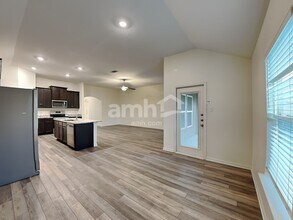 1270 Treeta Trail in Kyle, TX - Building Photo - Building Photo