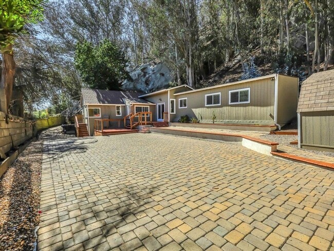 property at 11880 San Mateo Rd