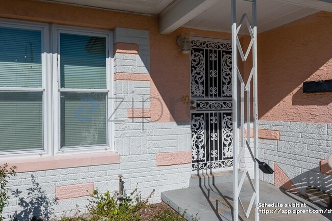 3601 30th Ave S in St. Petersburg, FL - Building Photo - Building Photo