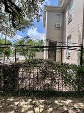 424 E Ashby Pl in San Antonio, TX - Building Photo - Building Photo