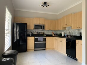 7679 Plantation Cir in University Park, FL - Building Photo - Building Photo