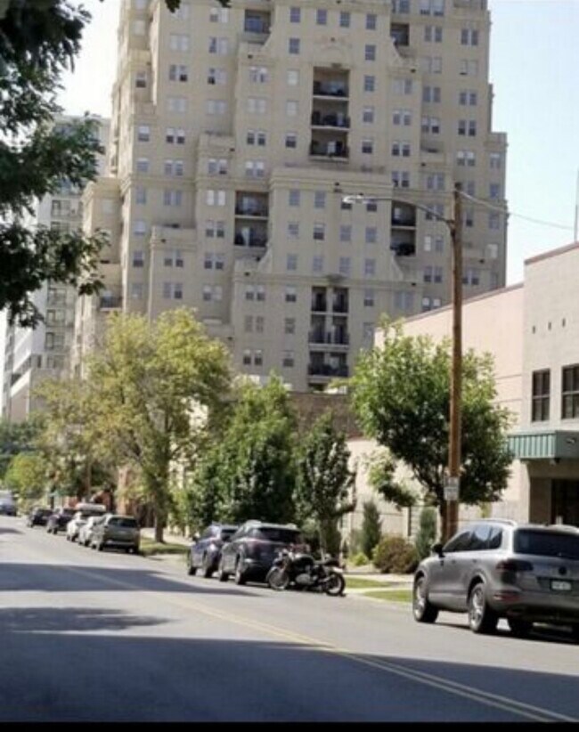 300 W 11th Ave, Unit 7J in Denver, CO - Building Photo - Building Photo