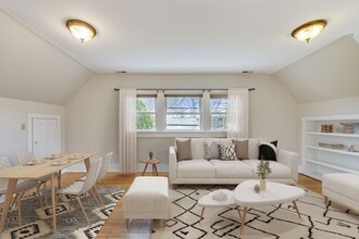 1327 Church St in Evanston, IL - Building Photo - Building Photo