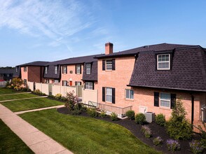 Woods Edge in Lansdale, PA - Foto de edificio - Building Photo