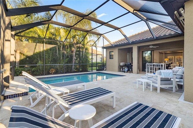 26683 Raphis Royale Blvd in Englewood, FL - Building Photo - Building Photo