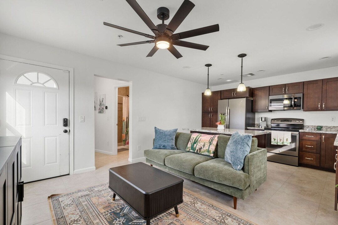8259 E Mulberry Ln in Scottsdale, AZ - Building Photo