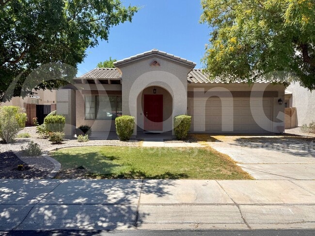 property at 995 E Blue Spruce Ln