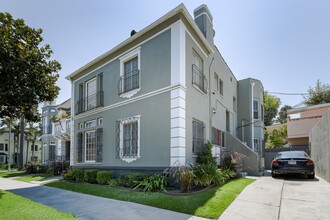 1201 S Alfred St in Los Angeles, CA - Building Photo - Building Photo