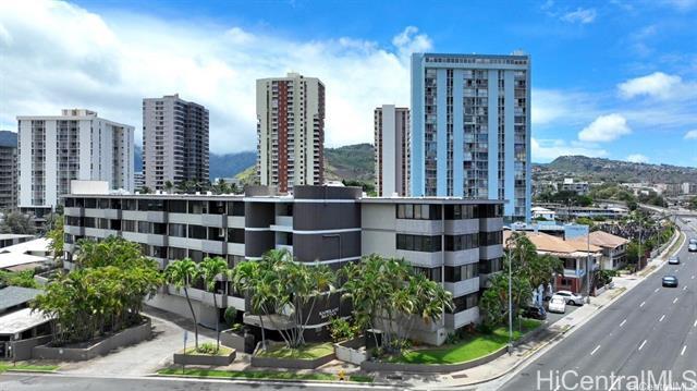2752 Ka?aha St in Honolulu, HI - Building Photo - Building Photo
