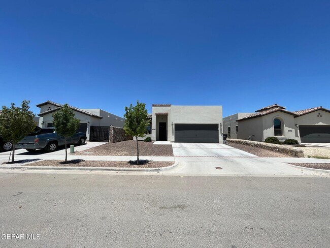 13729 Brandsby Ave in Horizon City, TX - Building Photo - Building Photo