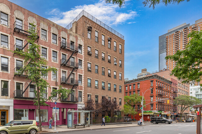 The Piano Factory in New York, NY - Foto de edificio - Building Photo