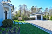 42 Edwards Ave in East Hampton, NY - Building Photo - Building Photo