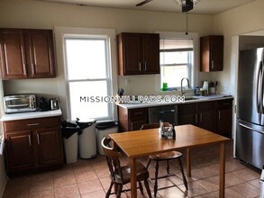 89 Hillside St-Unit -3 in Boston, MA - Building Photo - Building Photo