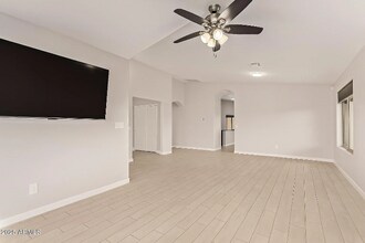 15461 S 47th Pl in Phoenix, AZ - Building Photo - Building Photo