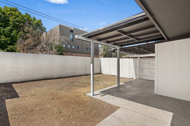 Pecan Grove Estates in Tempe, AZ - Foto de edificio - Building Photo