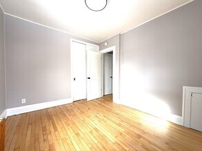 1532 S 64th St in Milwaukee, WI - Foto de edificio - Building Photo