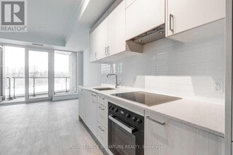 1 Kyle Lowry Rd in Toronto, ON - Building Photo - Building Photo