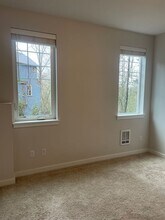 5985 185th Ct NE in Redmond, WA - Building Photo - Building Photo