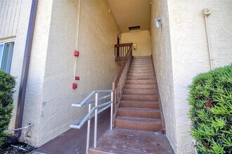 605 N Keene Rd, Unit P-14 in Clearwater, FL - Building Photo - Building Photo