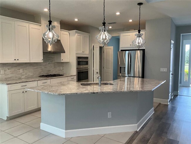 1085 Lakeside Estates Dr in Apopka, FL - Building Photo - Building Photo