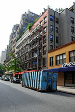 244-252 W 27th St in New York, NY - Foto de edificio - Building Photo