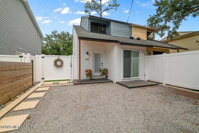 222 Poinsettia St